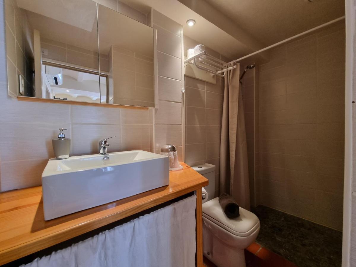 I 10 Apartment